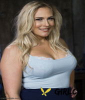 curvaceous milf angel allwood undressing for a lezdom session with bella rossi194029