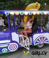 skinny blonde amateur katie posing in her sexy sportswear in public144495