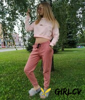 skinny blonde amateur katie posing in her sexy sportswear in public144483