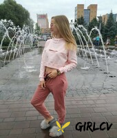 skinny blonde amateur katie posing in her sexy sportswear in public144488