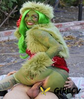 green grinch joanna angel anal rides homeless cock on top in the alleyway117780