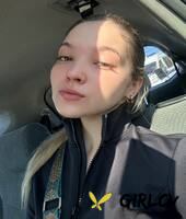 pretty onlyfans babe all about diana posing in her hot outfits in a solo206595