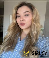pretty onlyfans babe all about diana posing in her hot outfits in a solo206606