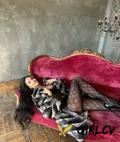 onlyfans babe anastasia vi strips her fur coat poses in her sexy lingerie 66165228159555