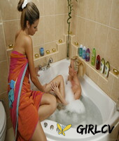 viv thomas featuring gina b peaches a naked porn pics