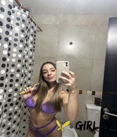 amateur solo girl sara core takes selfies in lingerie and bikinis232442