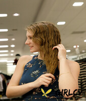 nerdy amateur babe melody marks exposes her big boobs at the mall182674
