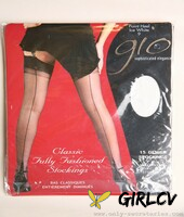 shapely chloe l gets rid of her office uniform to pose and flaunt her sexy ass