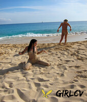 blonde lesbian bibi noel & her slutty gfs fool around while naked at the beach