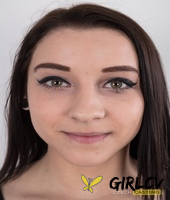 czech first timer tereza stands naked after after removing all her clothes