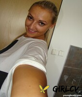 chubby blonde babe krystal unveils her huge breasts and shaved vagina196398