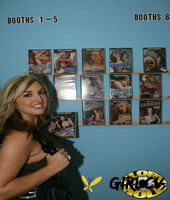 busty blonde teen dayna vendetta sucks off a black dick at a gloryhole129178