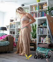 curvy amateur teen denise d teases with her curves while changing her clothes163857