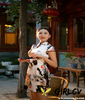 skinny leggy chinese teen wu muxi uncovers medium tits & pale smooth body
