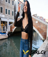 sexy latina teen dulce poses in her lace bra top and blue jeans in public