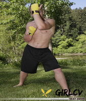 amateur kick boxer aaron skyline takes a shower & masturbates after practice182650
