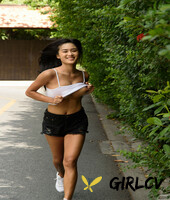 hot asian babe kahlisa boonyasak strips & shows her big tits after jogging191855
