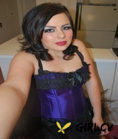 chubby amateur girl beth cole reveals her natural tits and poses naked229940