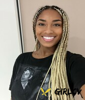ebony solo model laila santiagoo sports a nice smile during sfw action227182