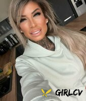 glamorous amateur babe jacky posing in her provocative outfit in a solo141879