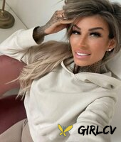 glamorous amateur babe jacky posing in her provocative outfit in a solo141872
