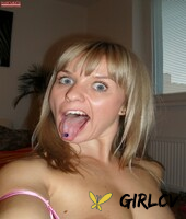crazy amateur girl bella films herself while stripping & teasing with her tits107725