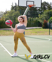 glamorous babe guinevere huney strips fully naked while playing basketball243057