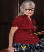 older lady with grey hair linda jones gets totally naked for the first time170006