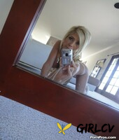 blonde tasha reign takes sexy selfies and shows her big tits in the mirror174342