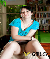 cute 18 year old amateur clara pinches nipples after nice panty upskirt114795