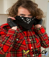 sexy amateur princess mustang strips naked & spreads her hairy pussy up close