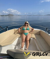 blonde milf sweet susi exposes her tits and twat while on a boat 81274473